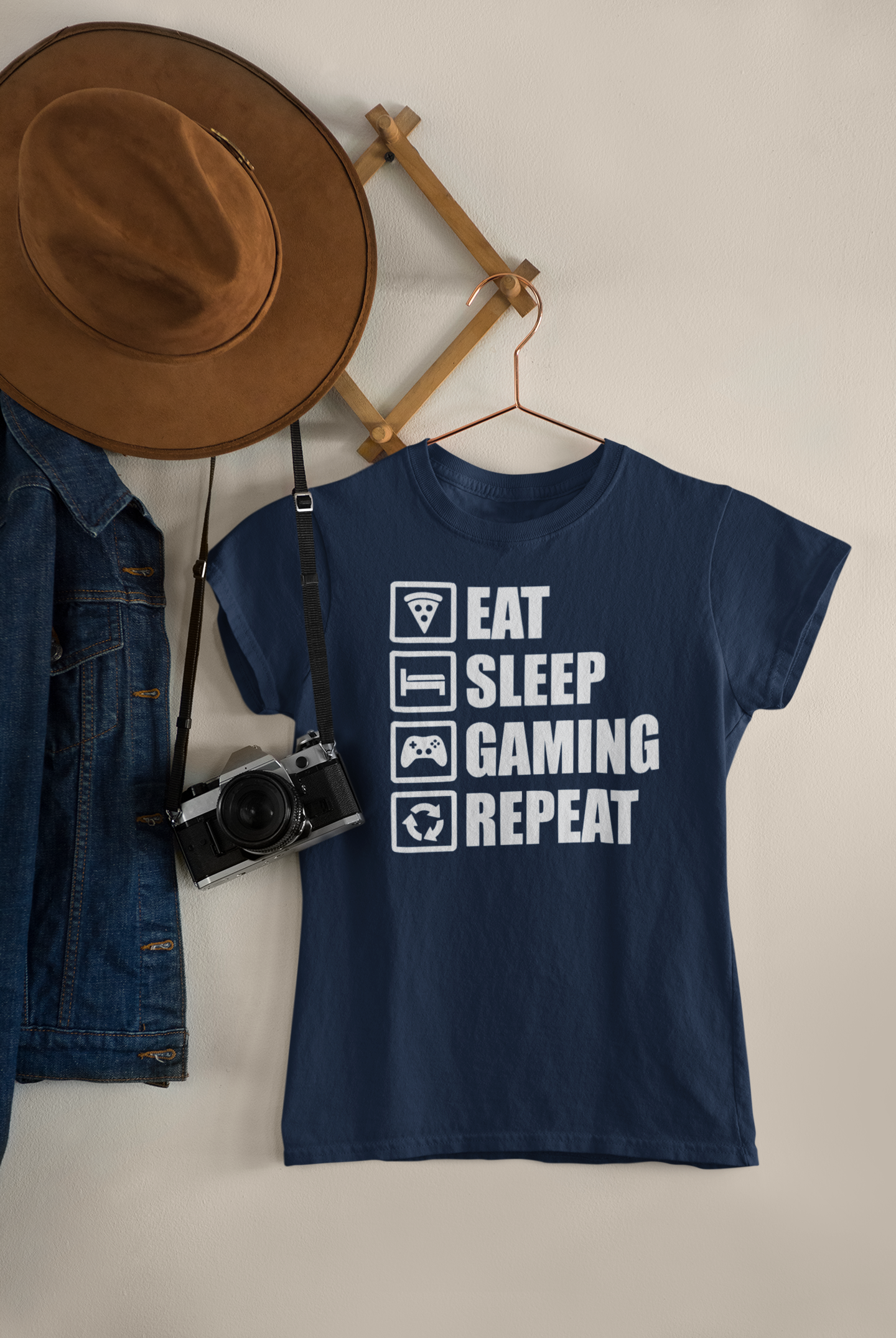 EAT SLEEP GAMING REPEAT Premium Unisex T-Shirt mit Rundhalsausschnitt Girls & Boys