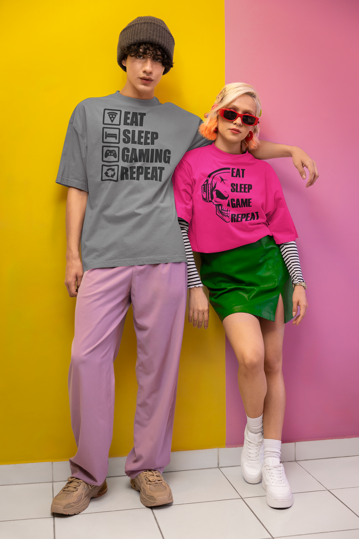 EAT SLEEP GAMING REPEAT Premium Unisex T-Shirt mit Rundhalsausschnitt Girls & Boys