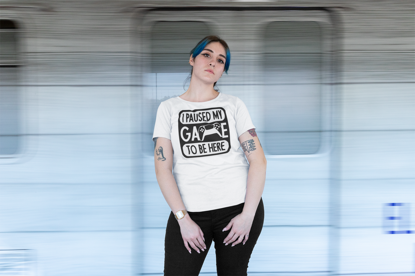 I PAUSED MY GAME TO BE HERE Premium Unisex T-Shirt mit Rundhalsausschnitt